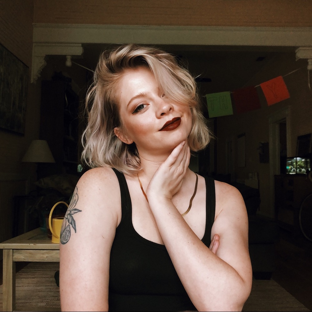 Meet your Posher, Lauren